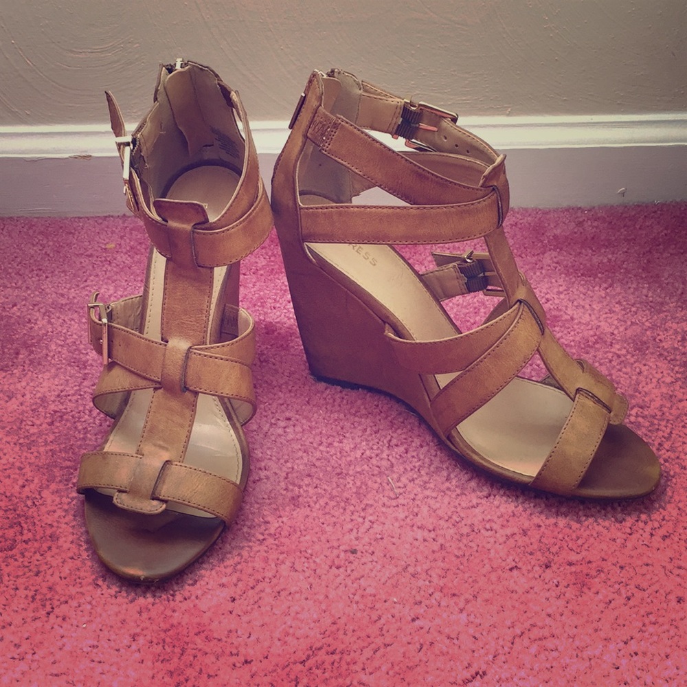 Express Wedge Sandals